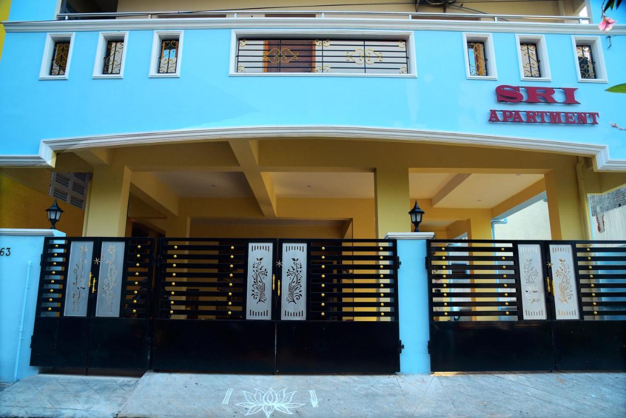 Sri Apartment 2Bhk For Familys Couples Parking A2 Puducherry Buitenkant foto